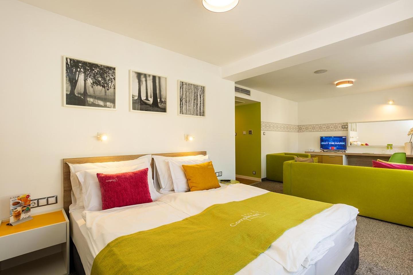 Hotel Compliment Triawna Zewnętrze zdjęcie