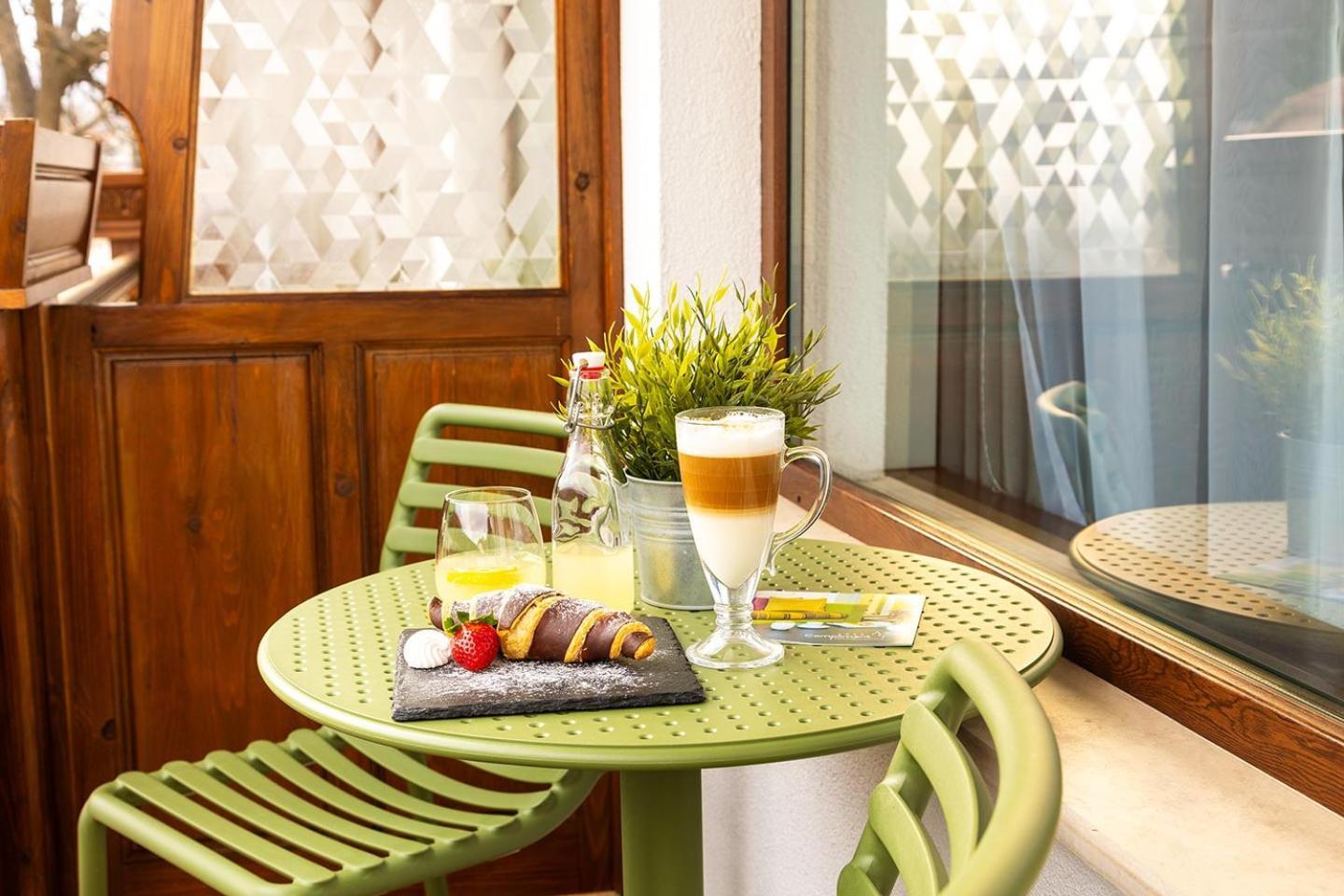 Hotel Compliment Triawna Zewnętrze zdjęcie