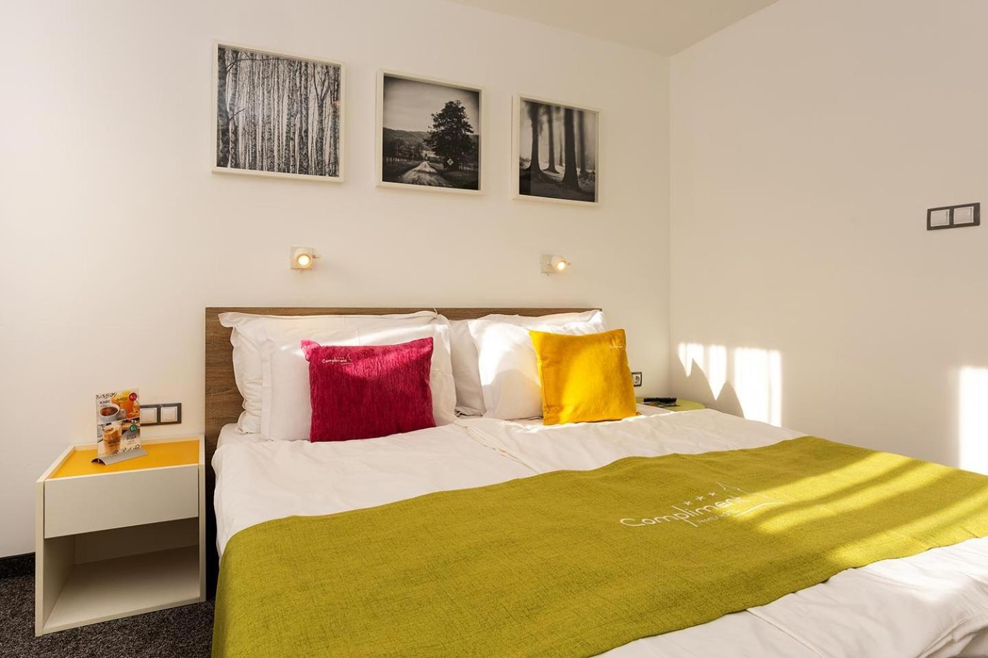 Hotel Compliment Triawna Zewnętrze zdjęcie