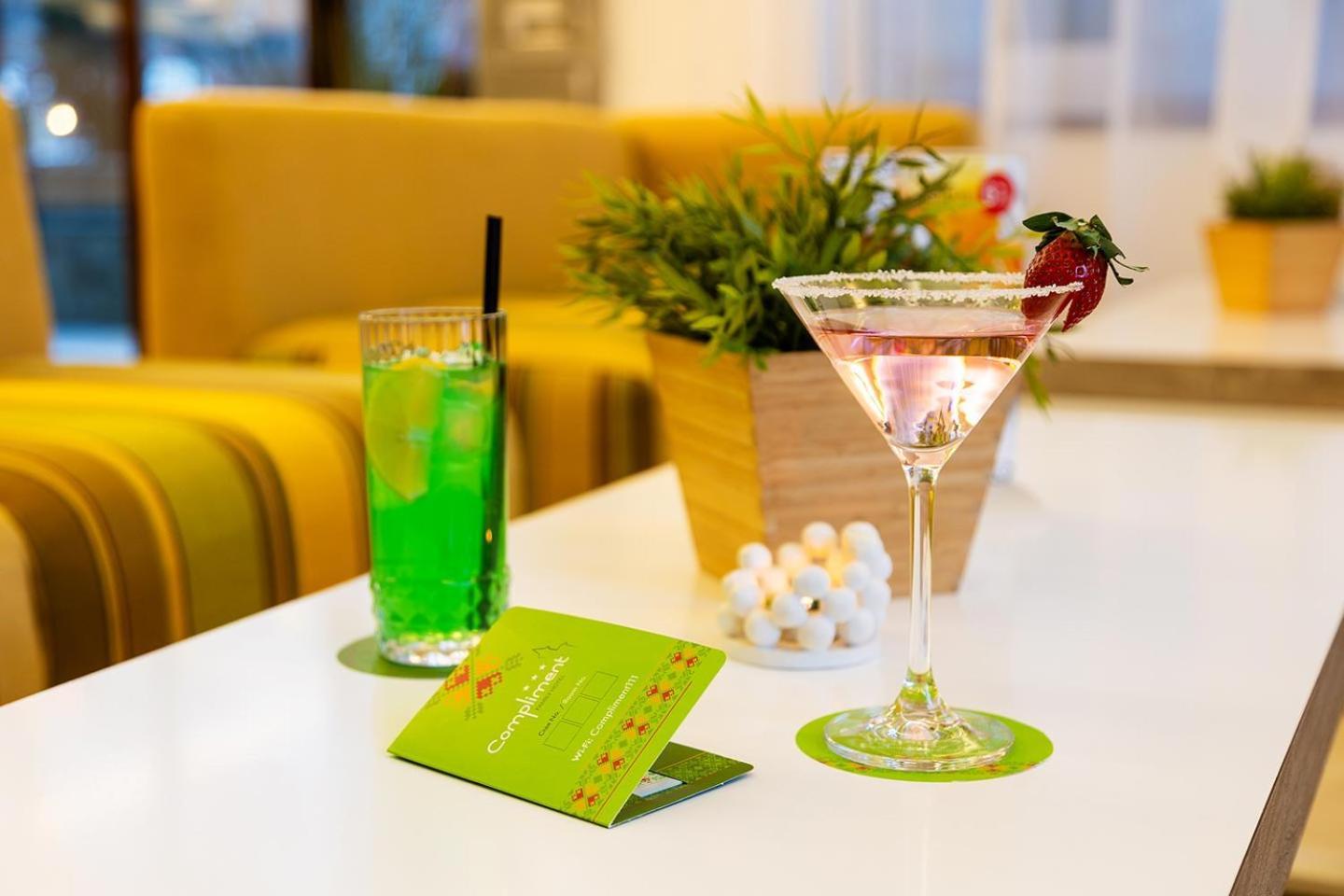 Hotel Compliment Triawna Zewnętrze zdjęcie