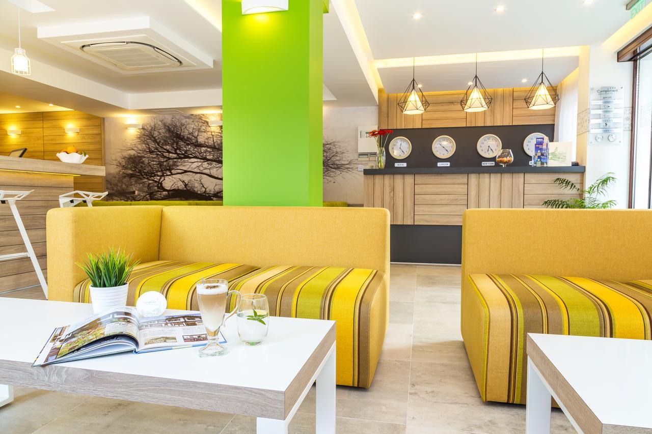 Hotel Compliment Triawna Zewnętrze zdjęcie