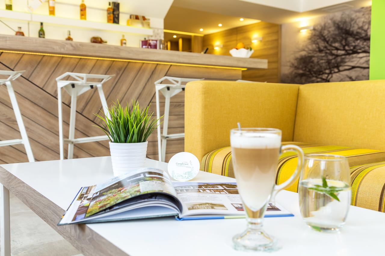 Hotel Compliment Triawna Zewnętrze zdjęcie